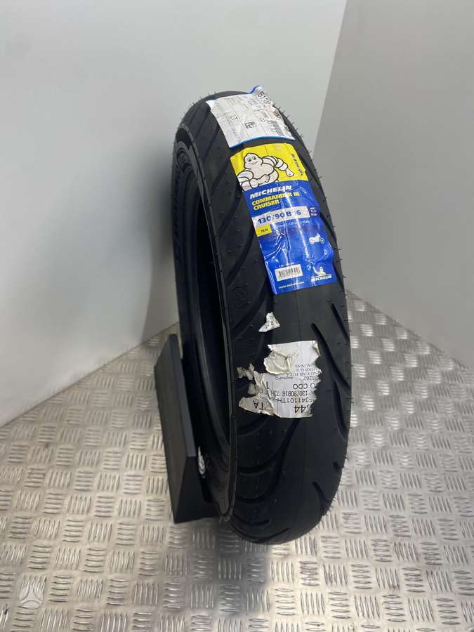 Michelin Comander III Cruiser, vasaras 130/90 R16