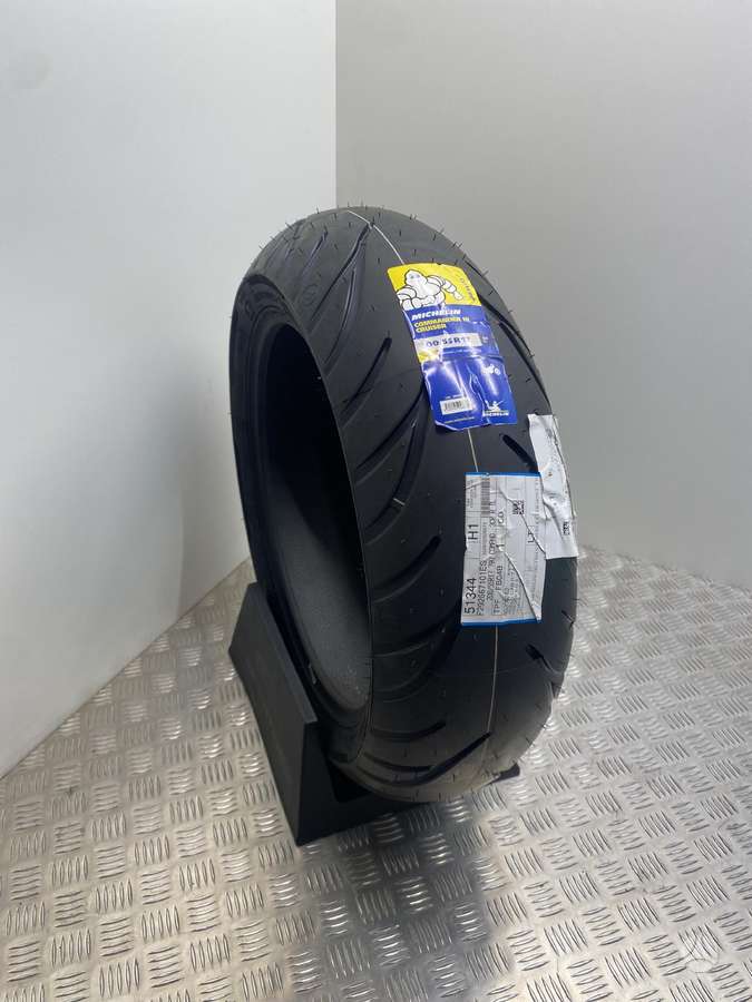 Michelin Comander III Cruiser, vasarinės 200/55 R17