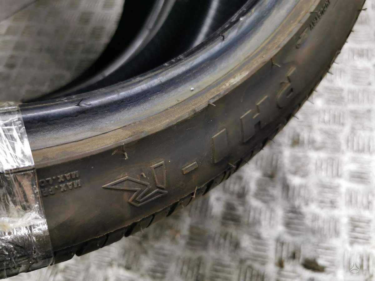 Accelera, vasarinės 245/40 R18