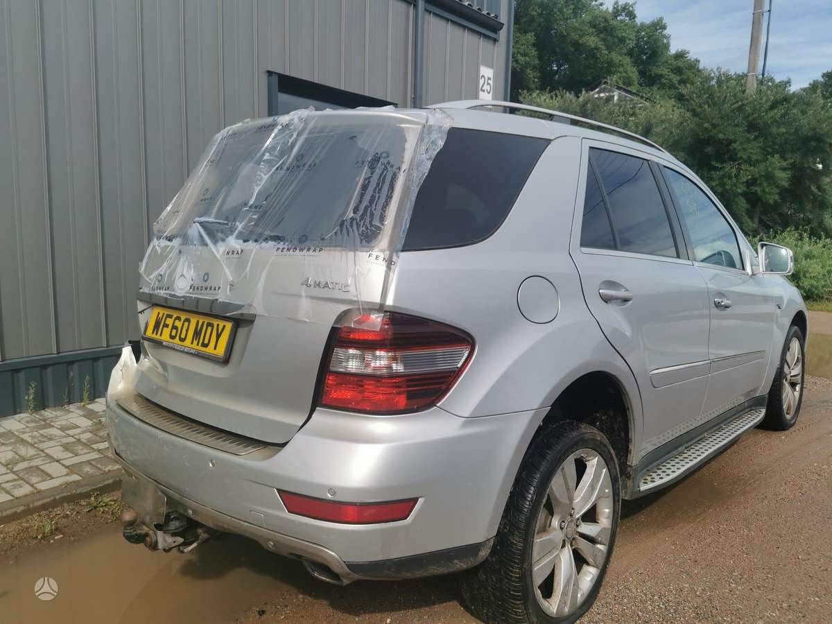 Mercedes-Benz ML350 dalimis