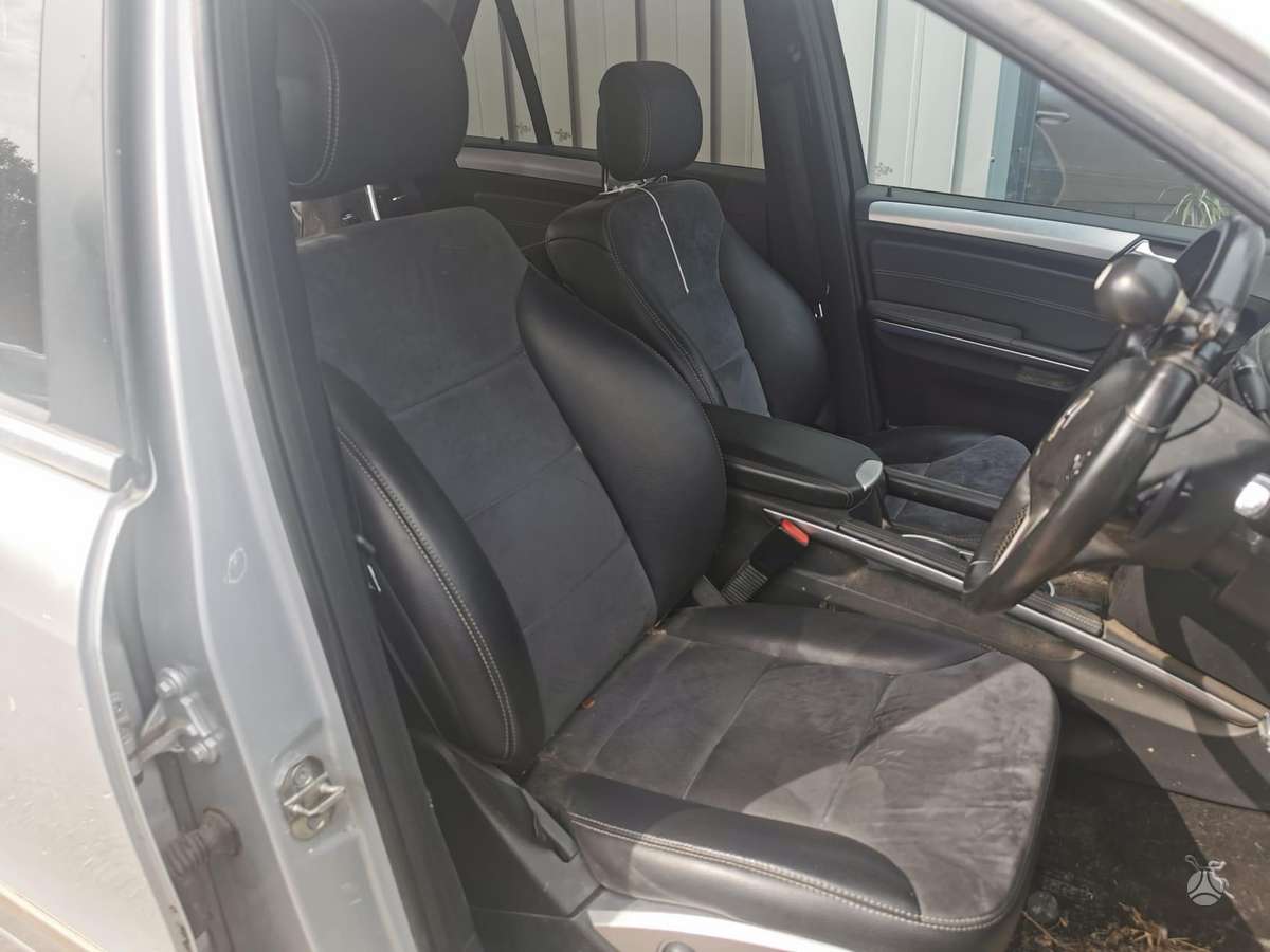 Mercedes-Benz ML350 по частям