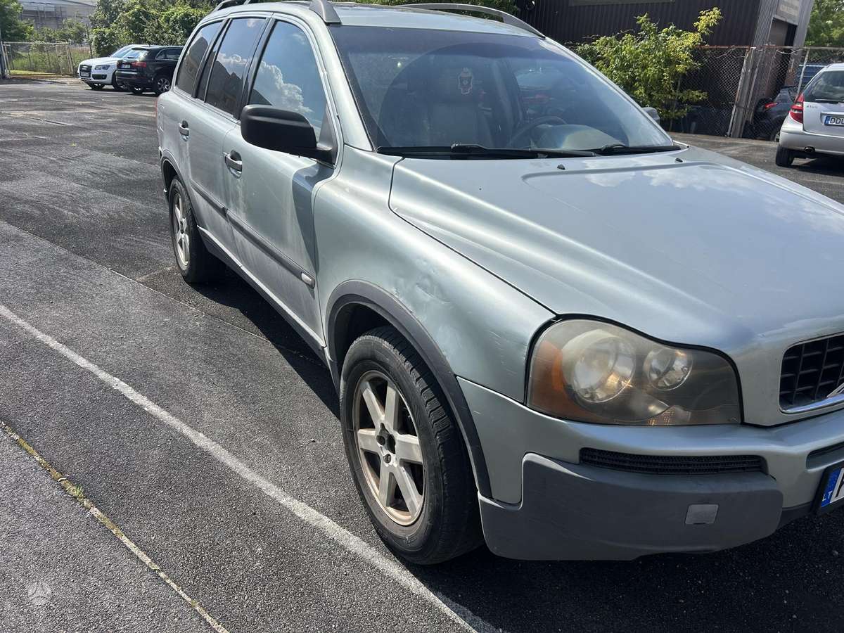 Volvo XC90 по частям. 370620 34257 dalis siunčiu i visus lietuvos miestus