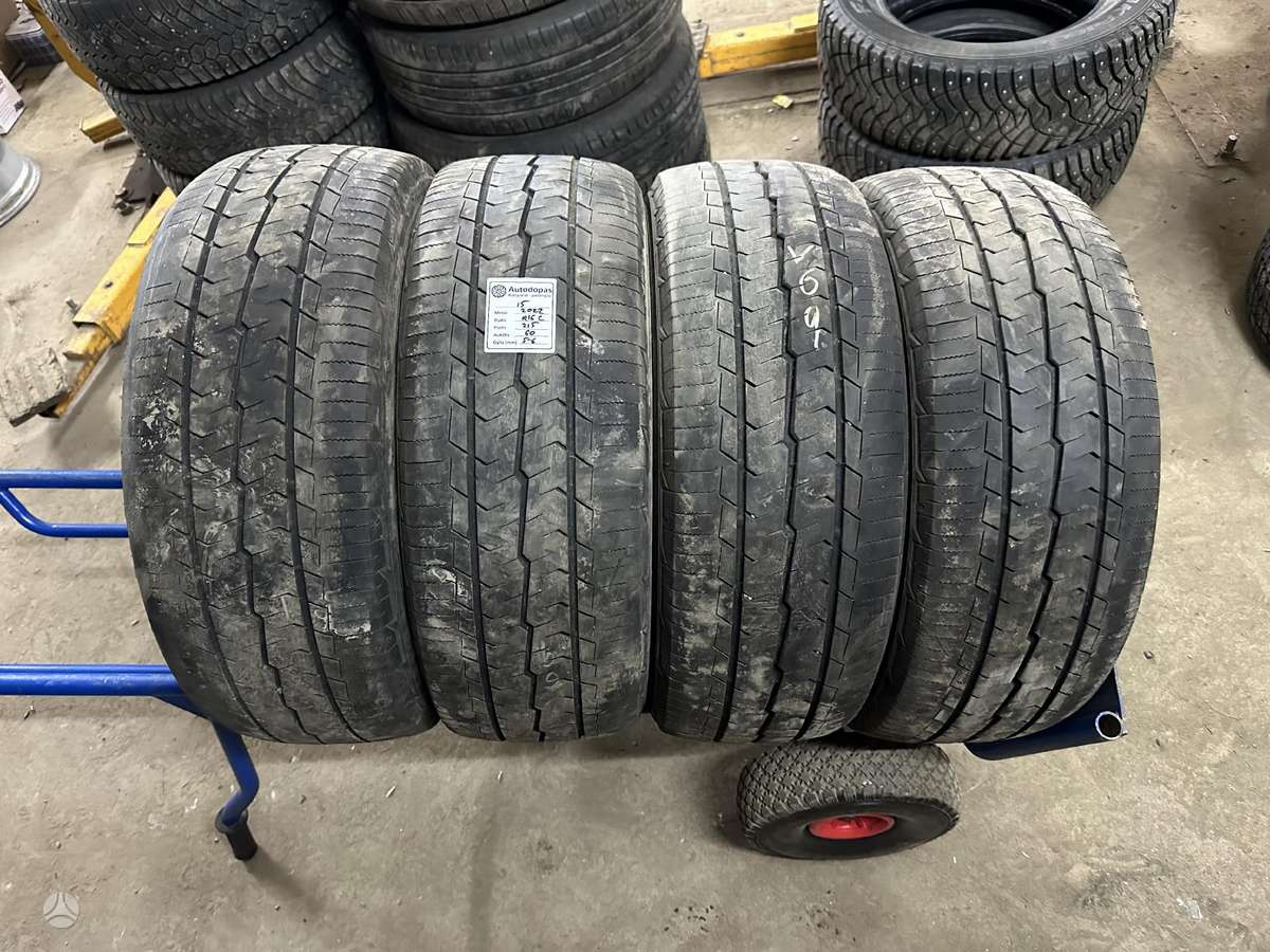 Toyo, летние 215/60 R16