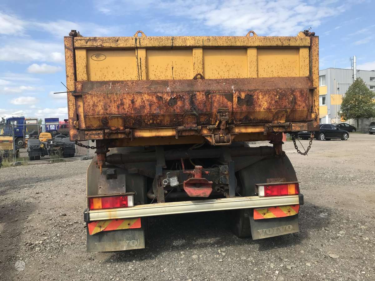 Volvo FH12-380, sunkvežimiai