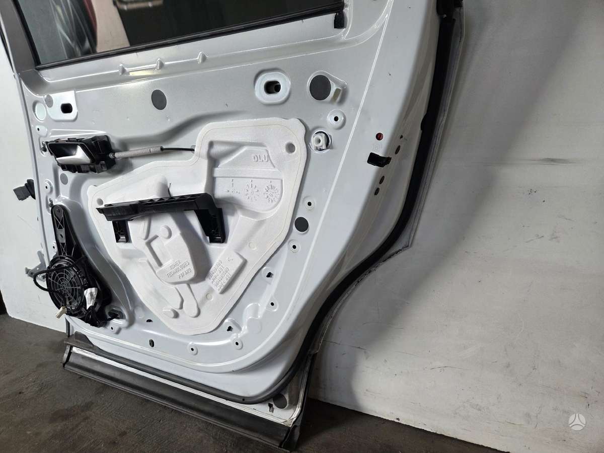 Peugeot 5008 Su defektu pilnos dureles