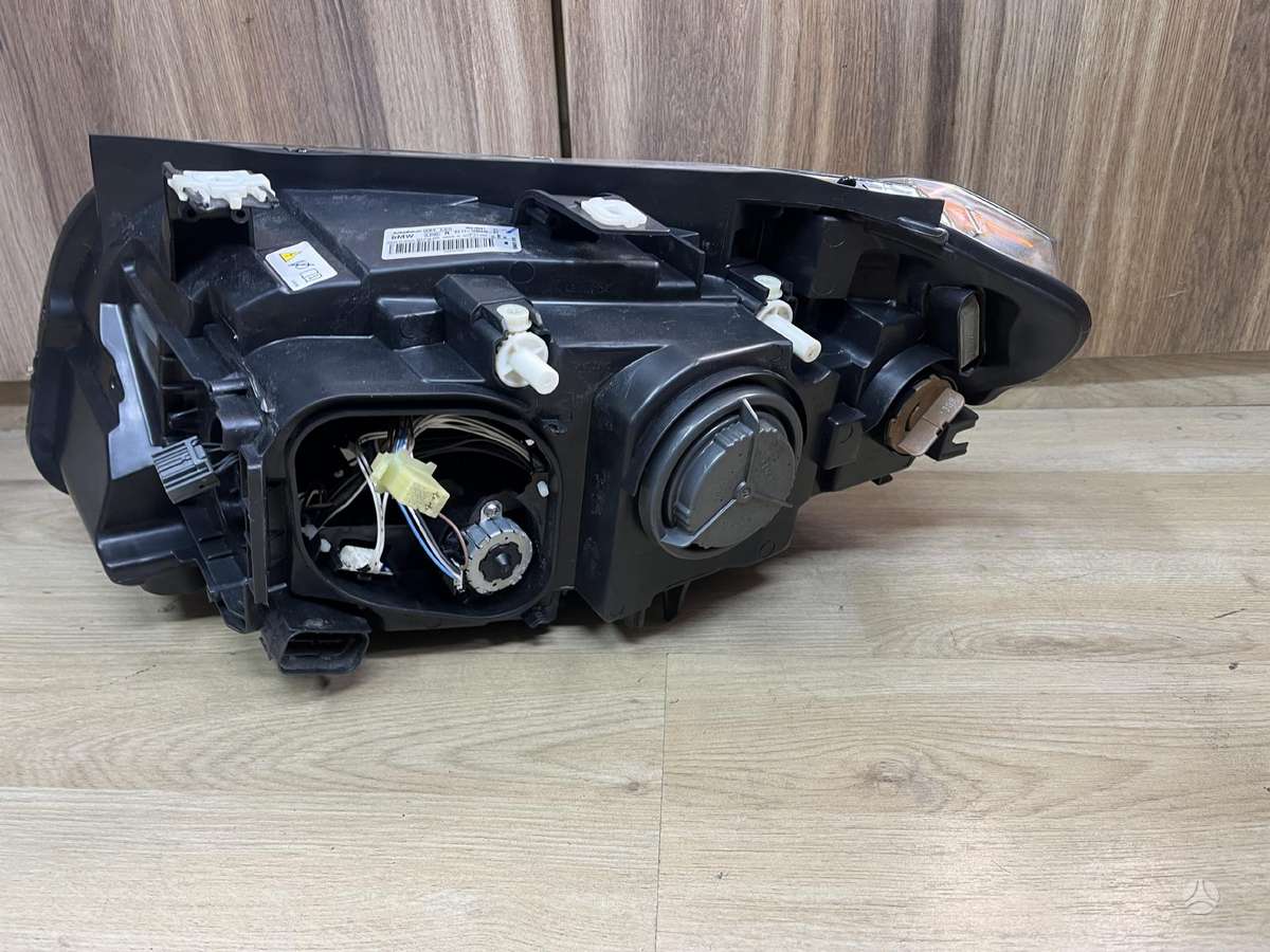 BMW X3 žibintai