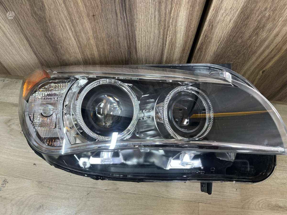 BMW X3 žibintai