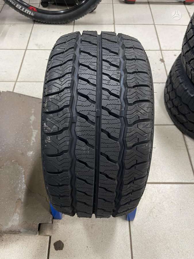 Maxxis Vansmart A/S, всесезонные 195/55 R10