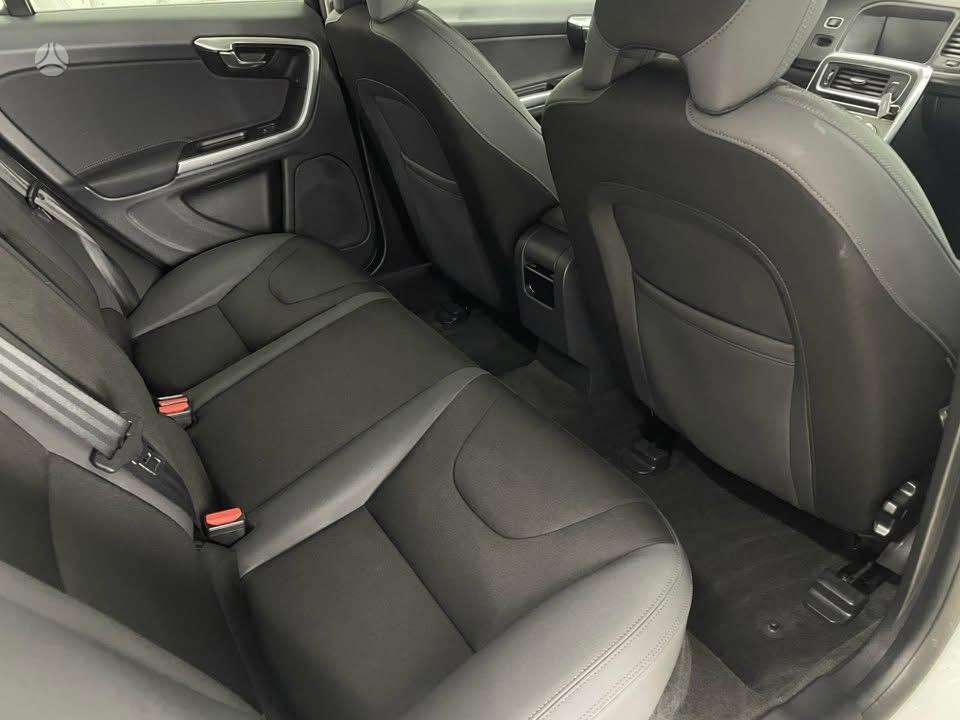 Volvo V60, 2.0 l., Универсал