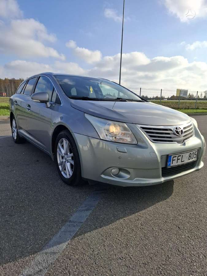 Toyota Avensis, 2.2 l., Универсал