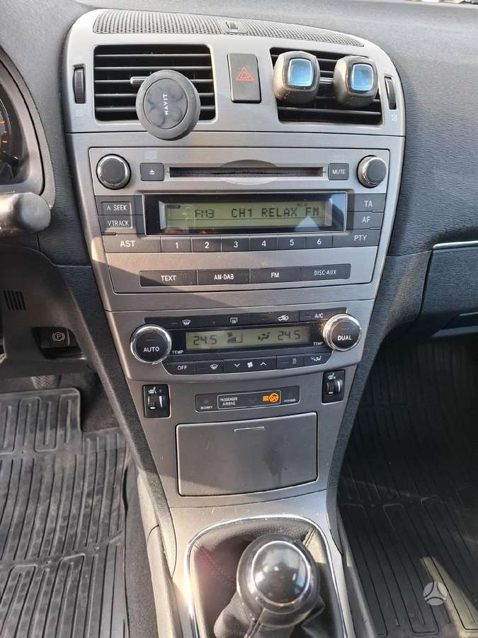 Toyota Avensis - 11