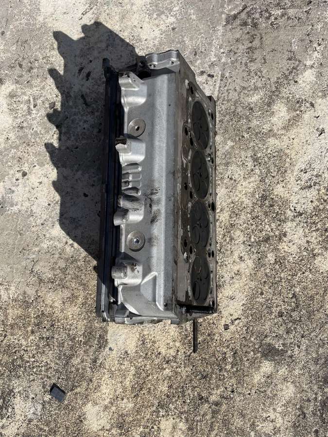 Volkswagen Passat, Cff, cylinder head