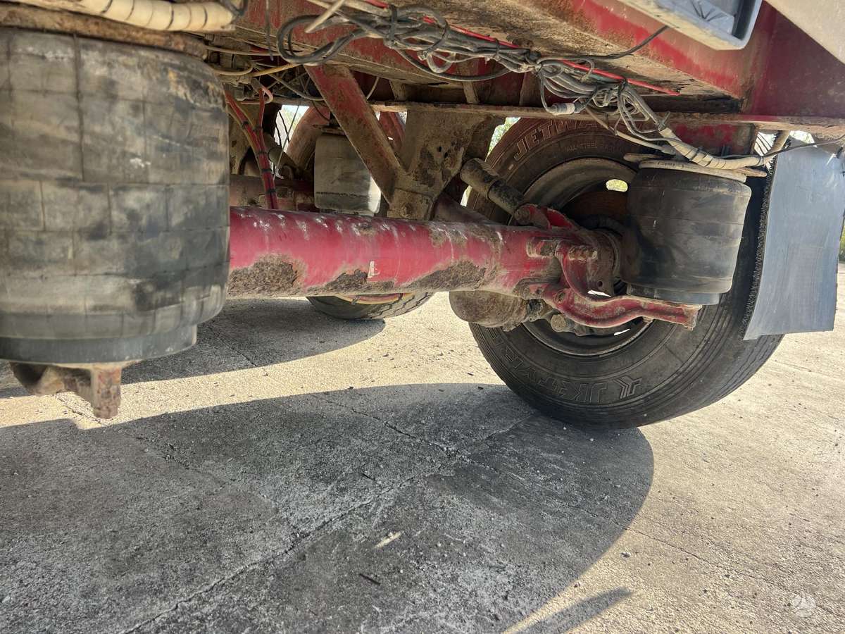 Weightlifter, dumper / tipper