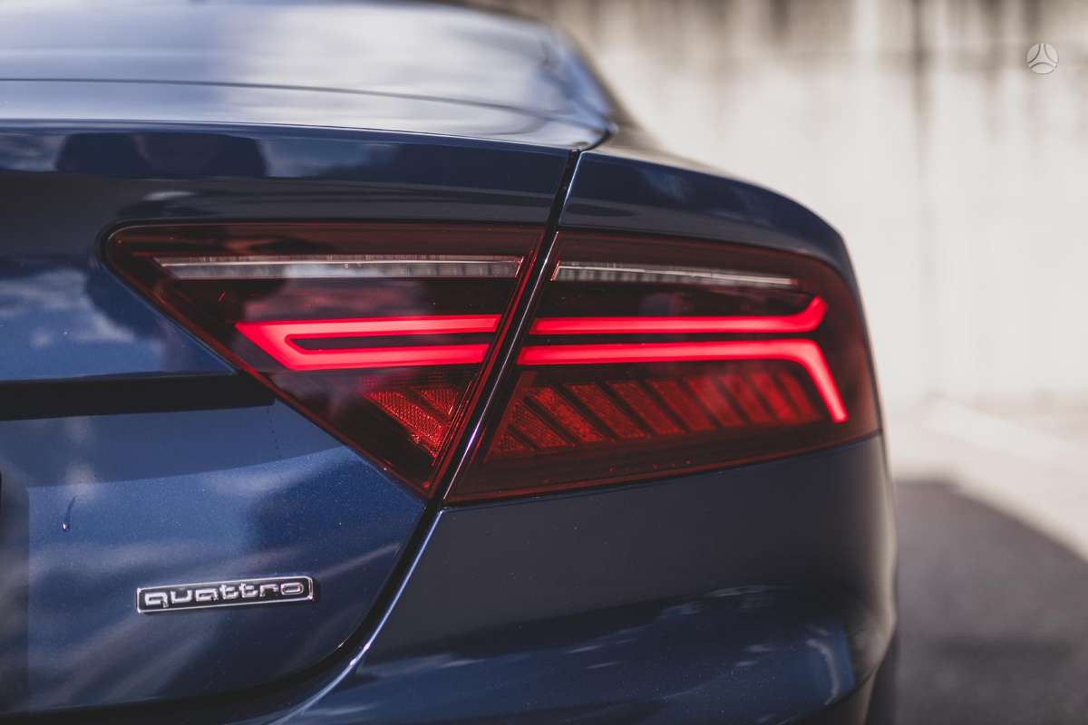 Audi A7, 3.0 l., hatchback