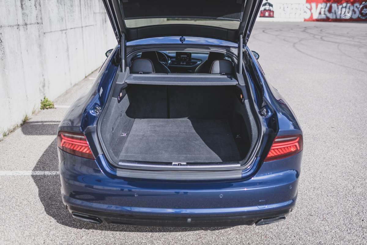 Audi A7, 3.0 l., hatchback