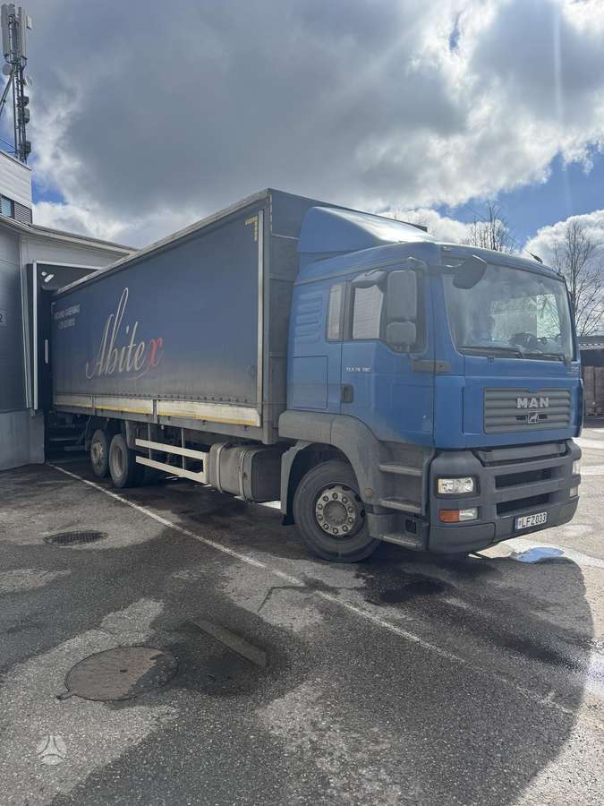 MAN Tga 26.390, dropside with curtains