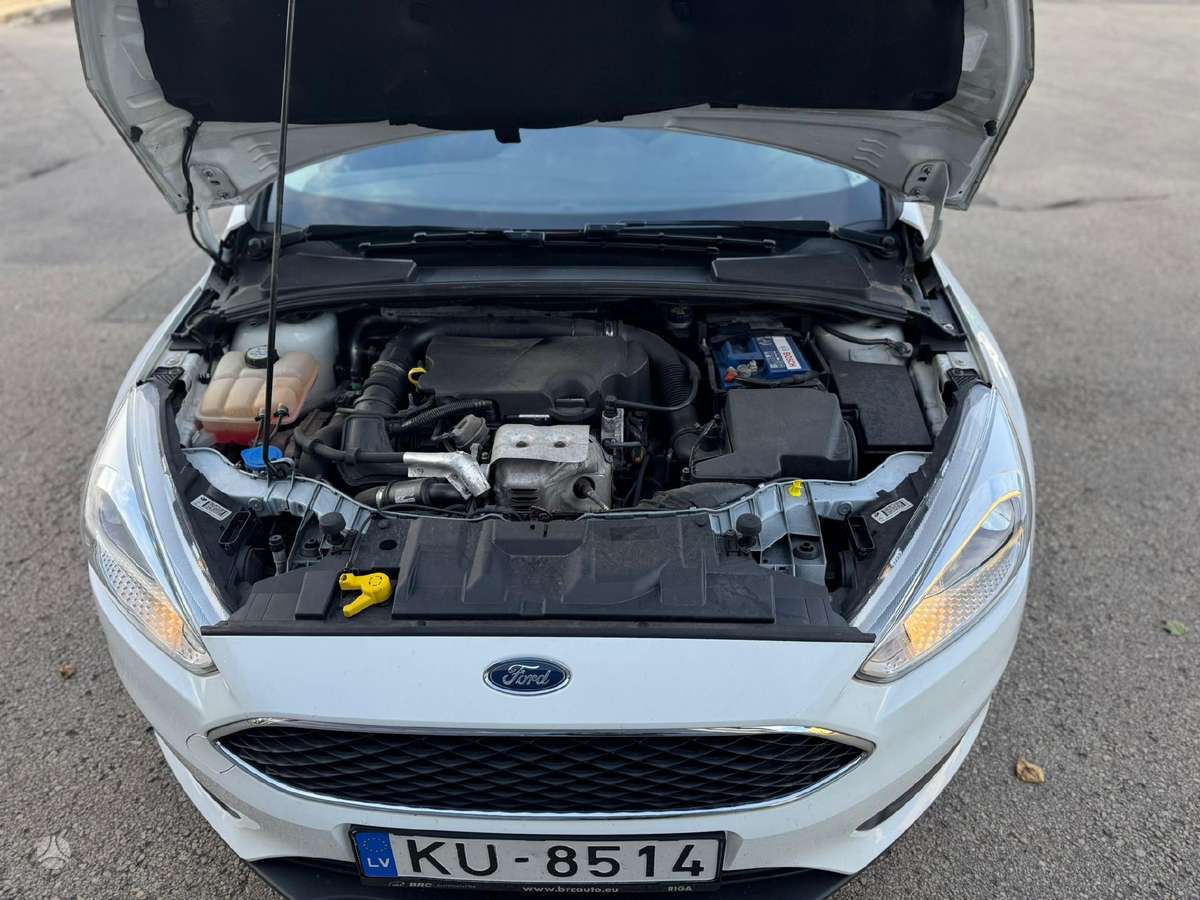 Ford Focus, saloon / sedan