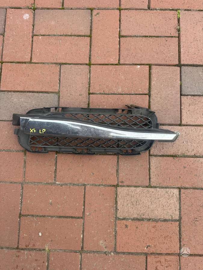 Jaguar XF bumpers