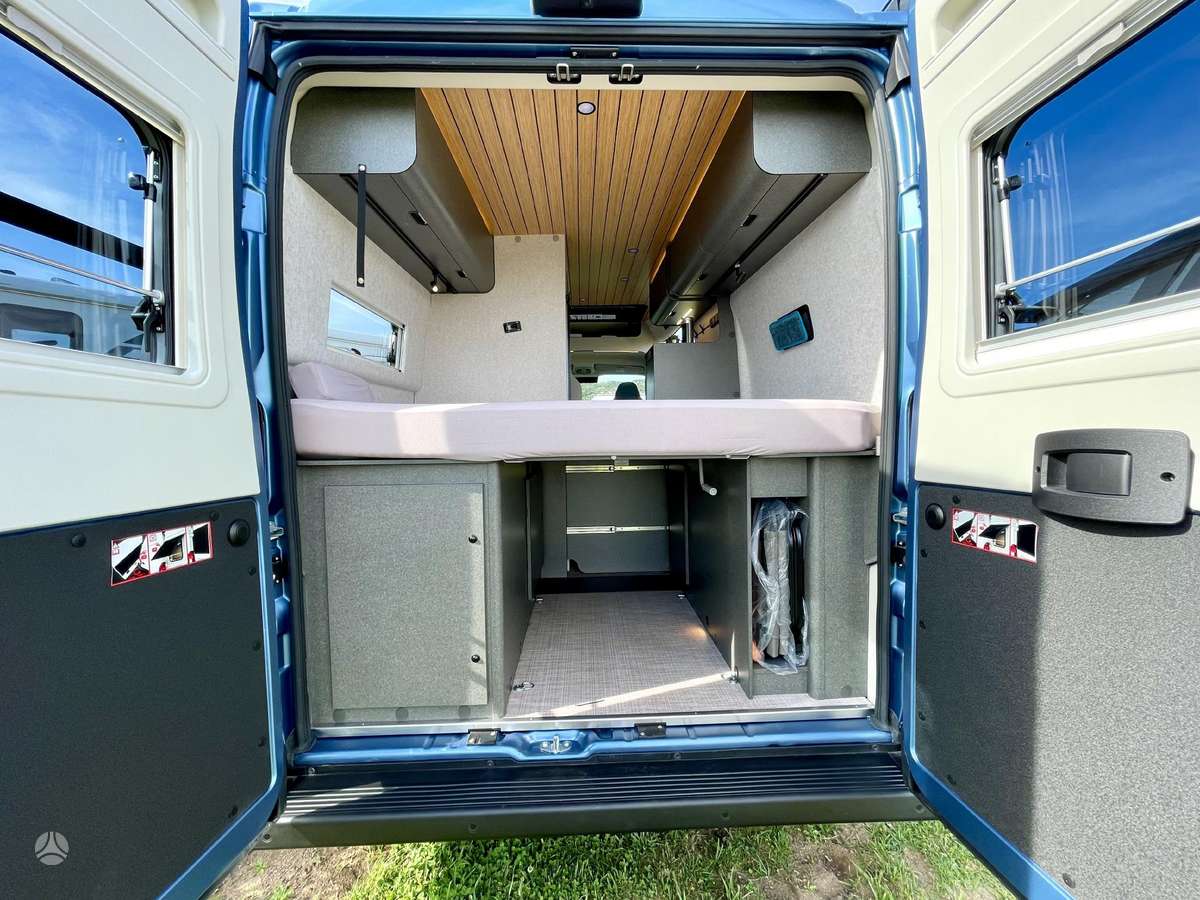 Hymer Columbia 601, campers