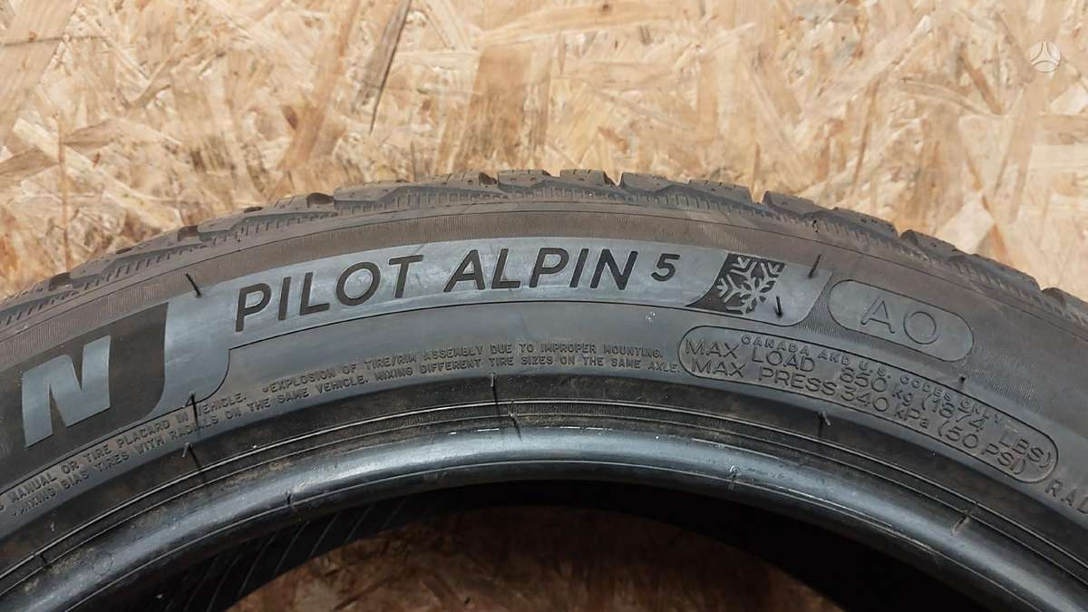 Michelin Pilot Alpin 5, winter 245/45 R19