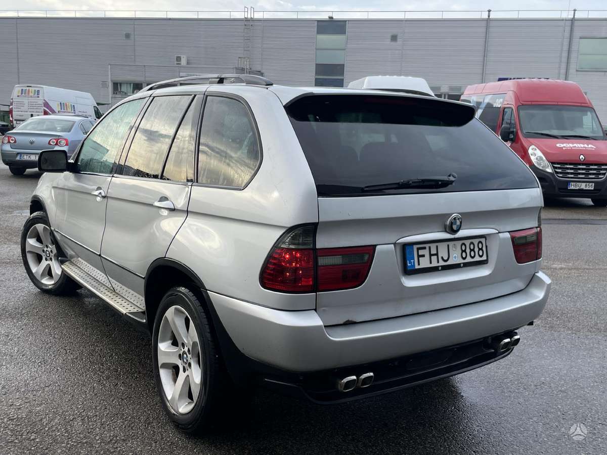 BMW X5, 2.9 l., off-road / crossover