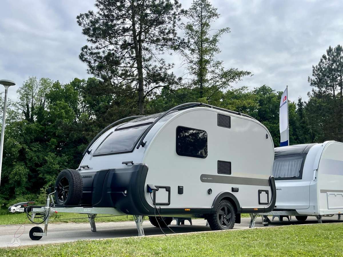 Adria Action Sport 391 LH, кемперы