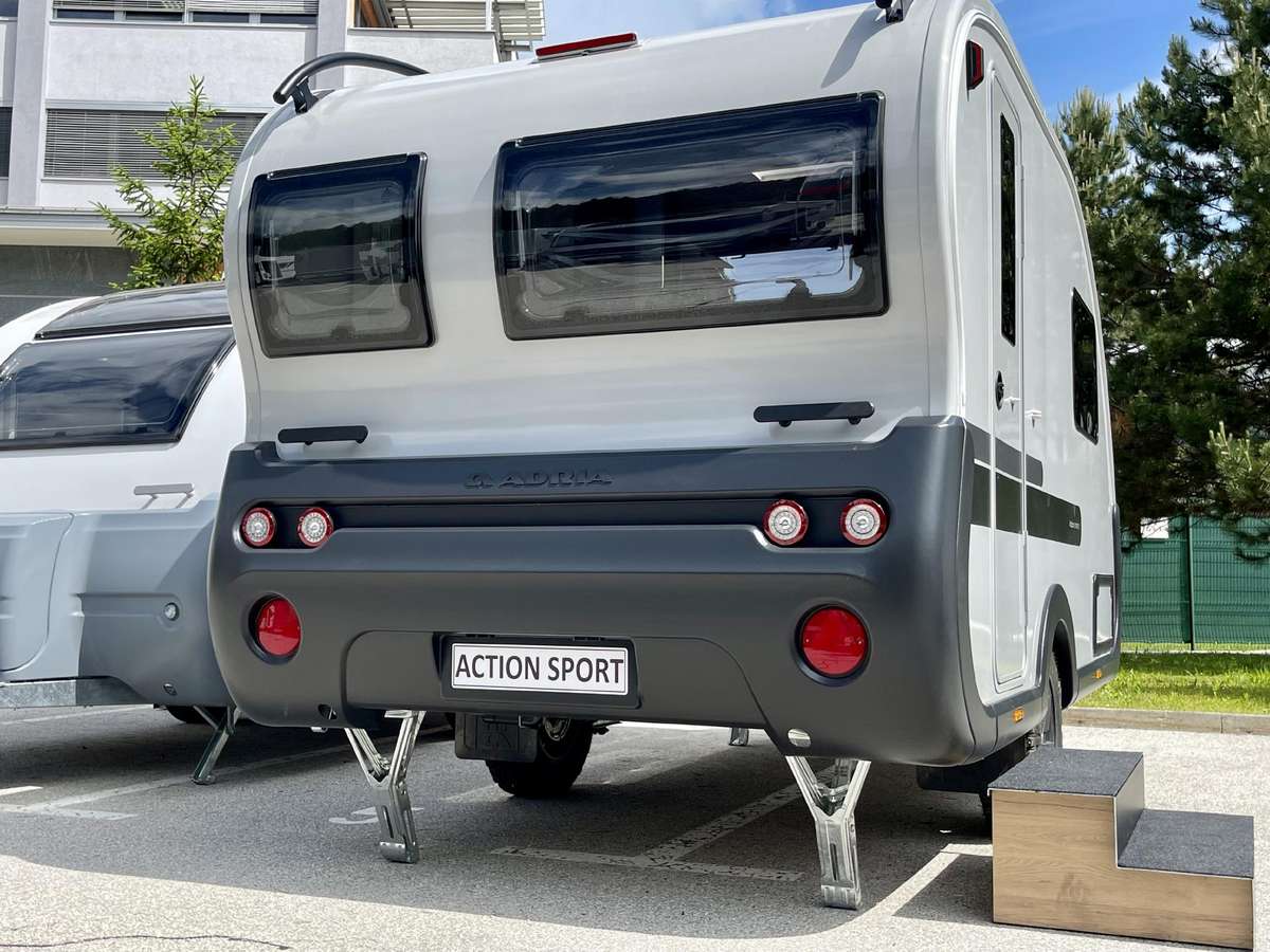 Adria Action Sport 391 LH, кемперы