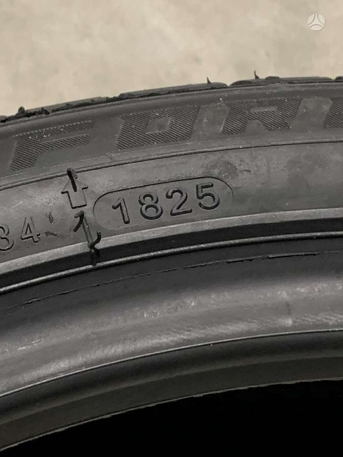 Windforce Snowblazer UHP, winter 255/35 R19
