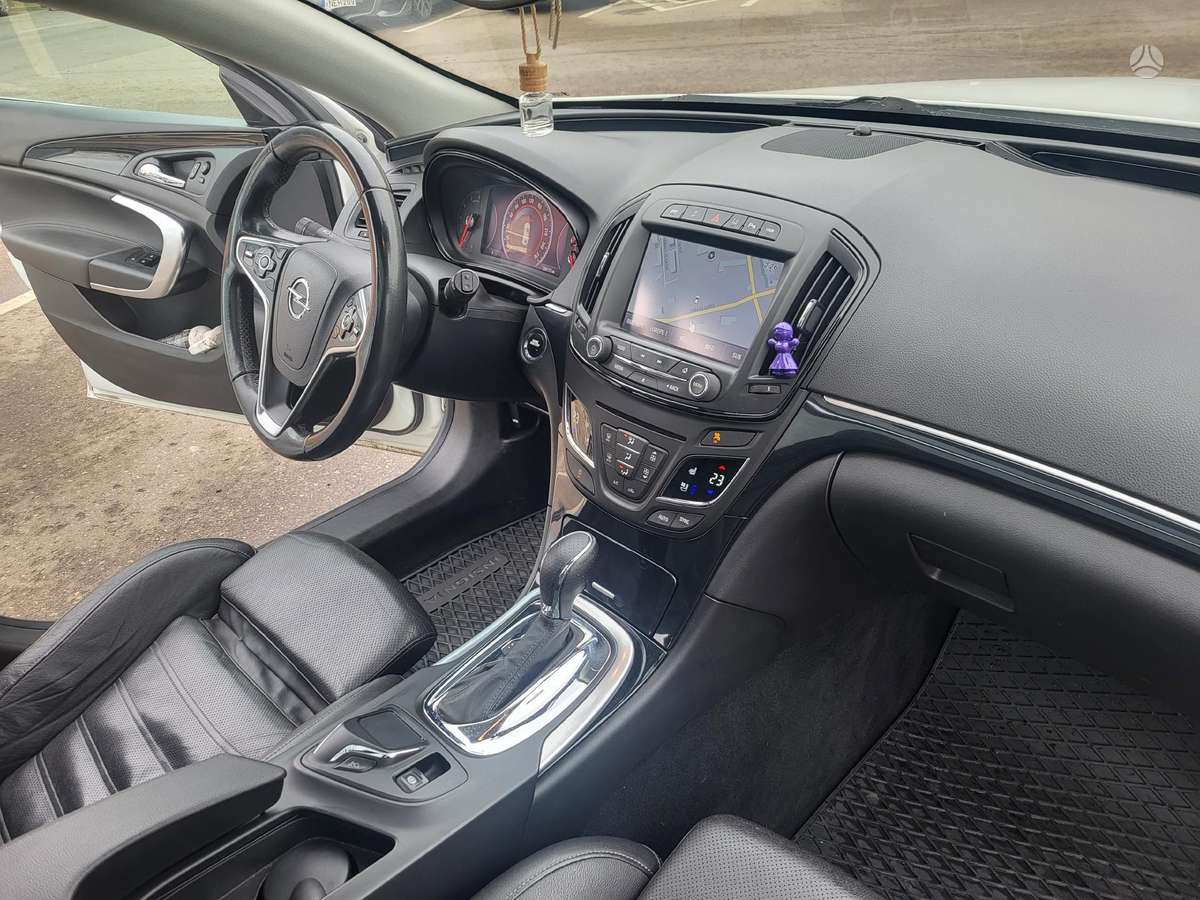 Opel Insignia, 2.0 l., Универсал