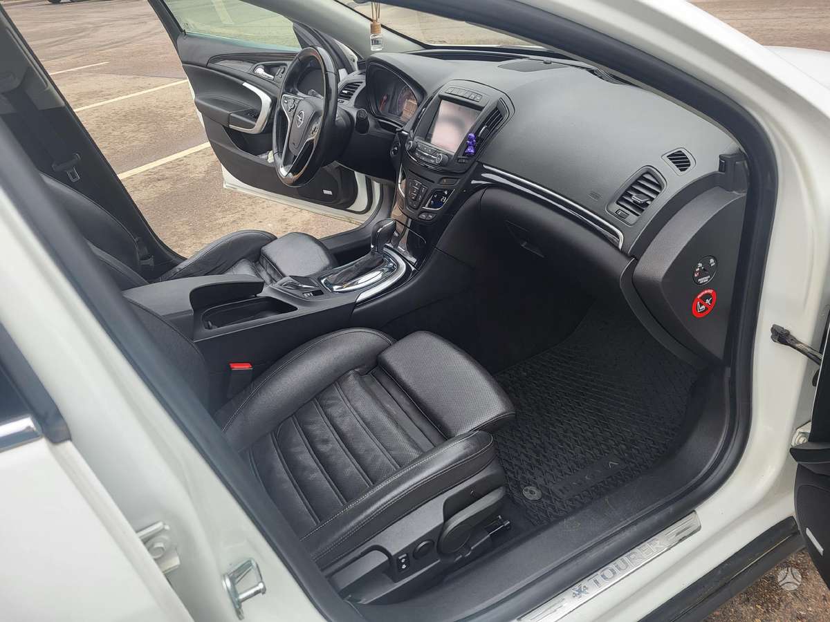 Opel Insignia, 2.0 l., Универсал