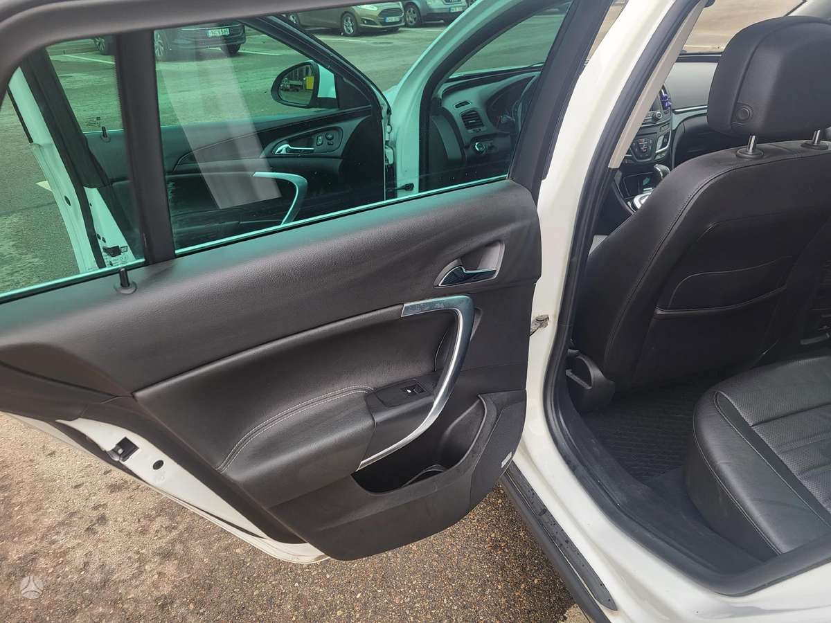 Opel Insignia, 2.0 l., Универсал