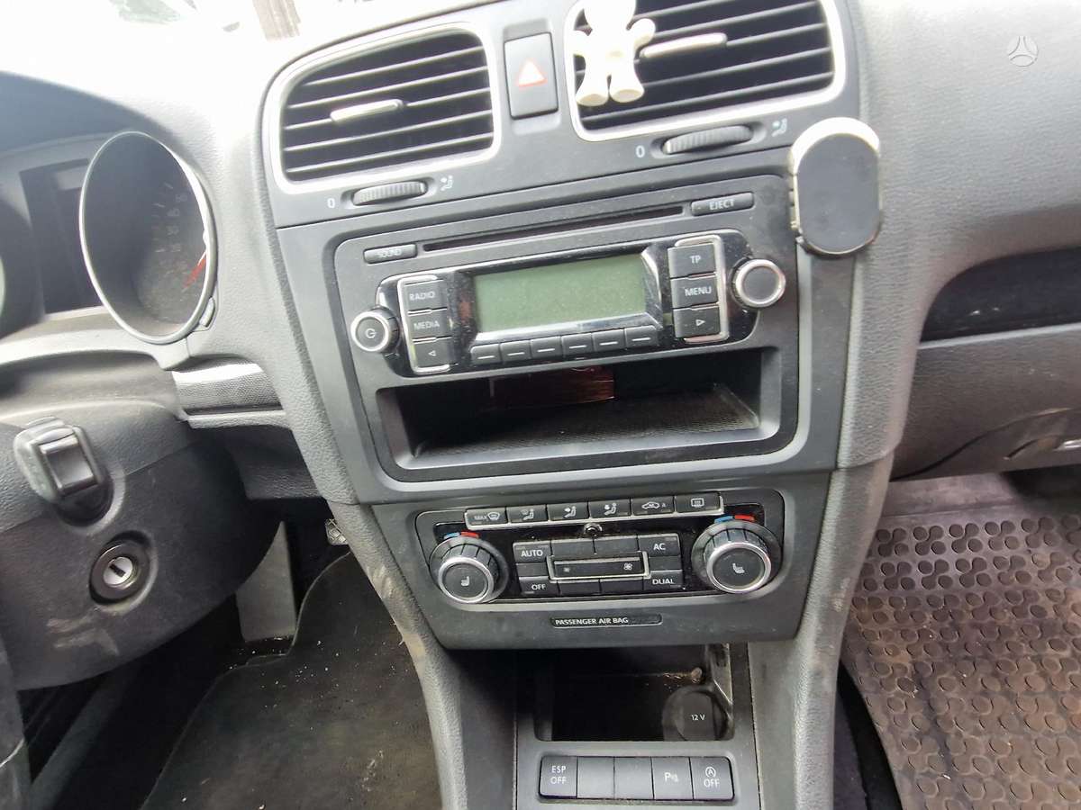 Volkswagen Golf по частям
