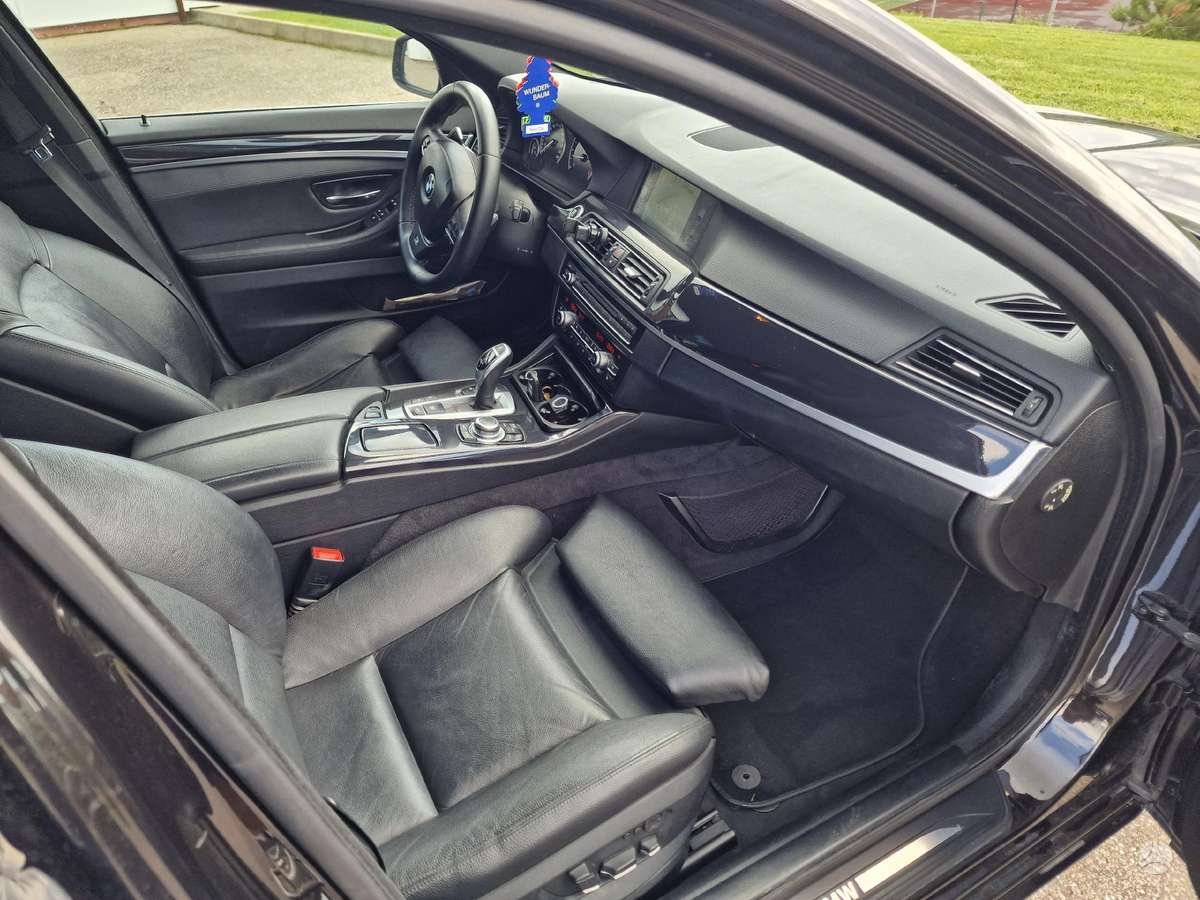BMW 530, 3.0 l., wagon
