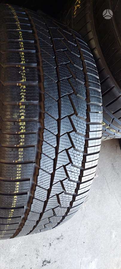 Continental, winter 235/45 R18