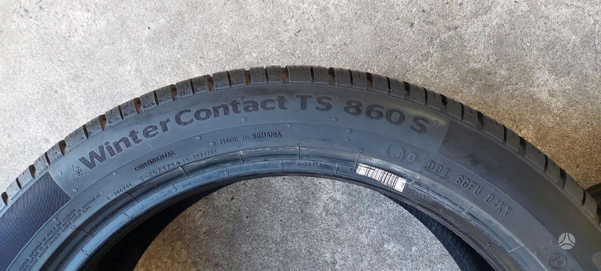 Continental, зимние 235/45 R18