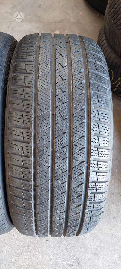 Vredestein, всесезонные 235/45 R18
