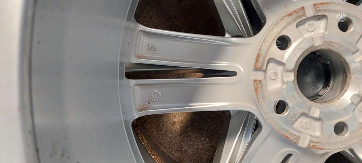 Volkswagen, lengvojo lydinio, R18