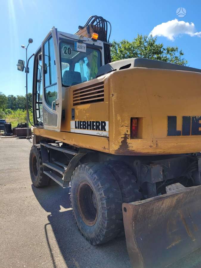 Liebherr A900C, excavator