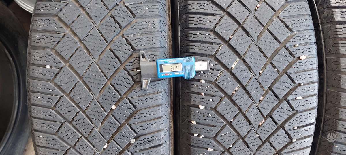 Continental, žieminės 235/50 R19