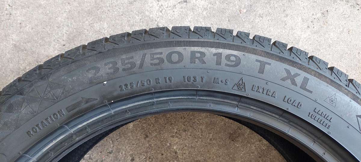 Continental, зимние 235/50 R19