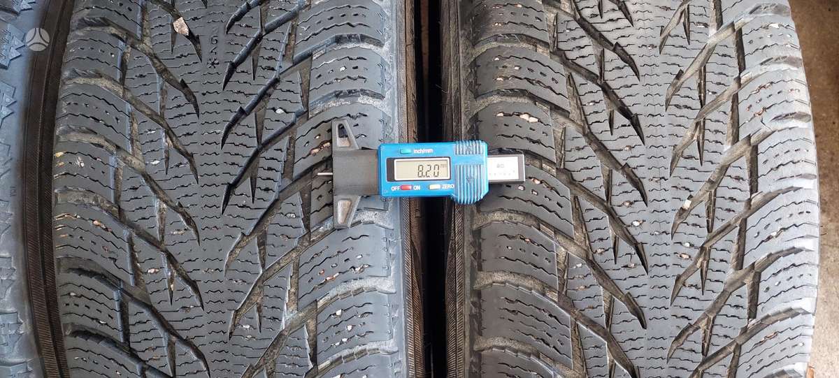 Nokian, žieminės 215/65 R17