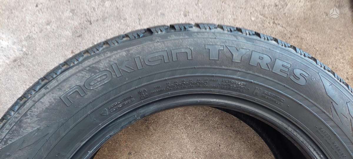 Nokian, зимние 215/65 R17