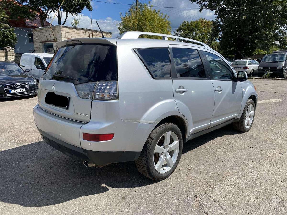 Mitsubishi Outlander