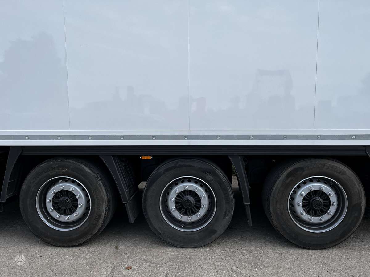 Krone SD, refrigerated