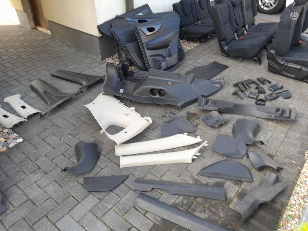Nissan X-Trail interior parts