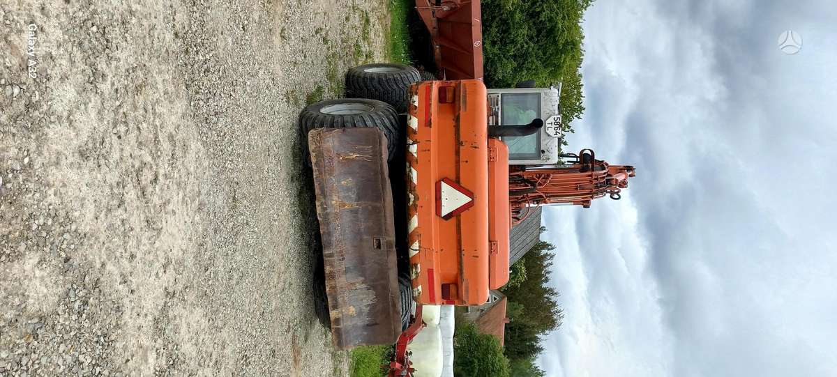 Fiat-Hitachi FW 130, excavator