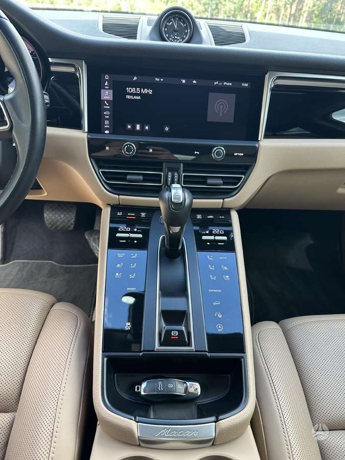 Porsche Macan - 12