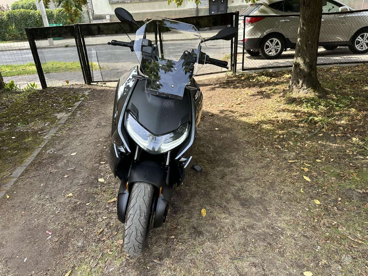 BMW CE 04, scooters / mopeds