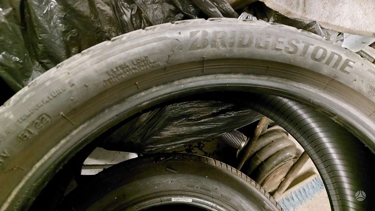 Bridgestone , Pirelli, летние 225/40 R19