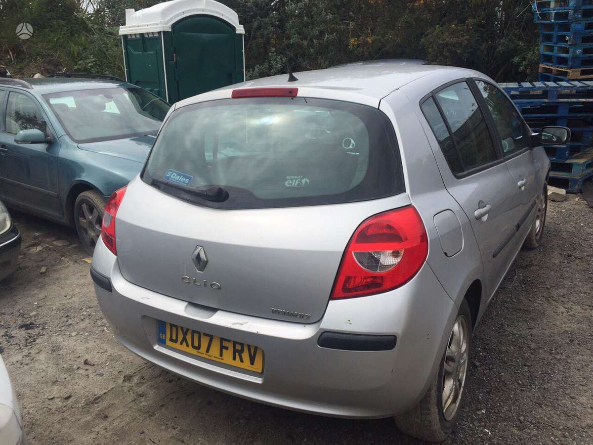 Renault Clio rezerves daļās
